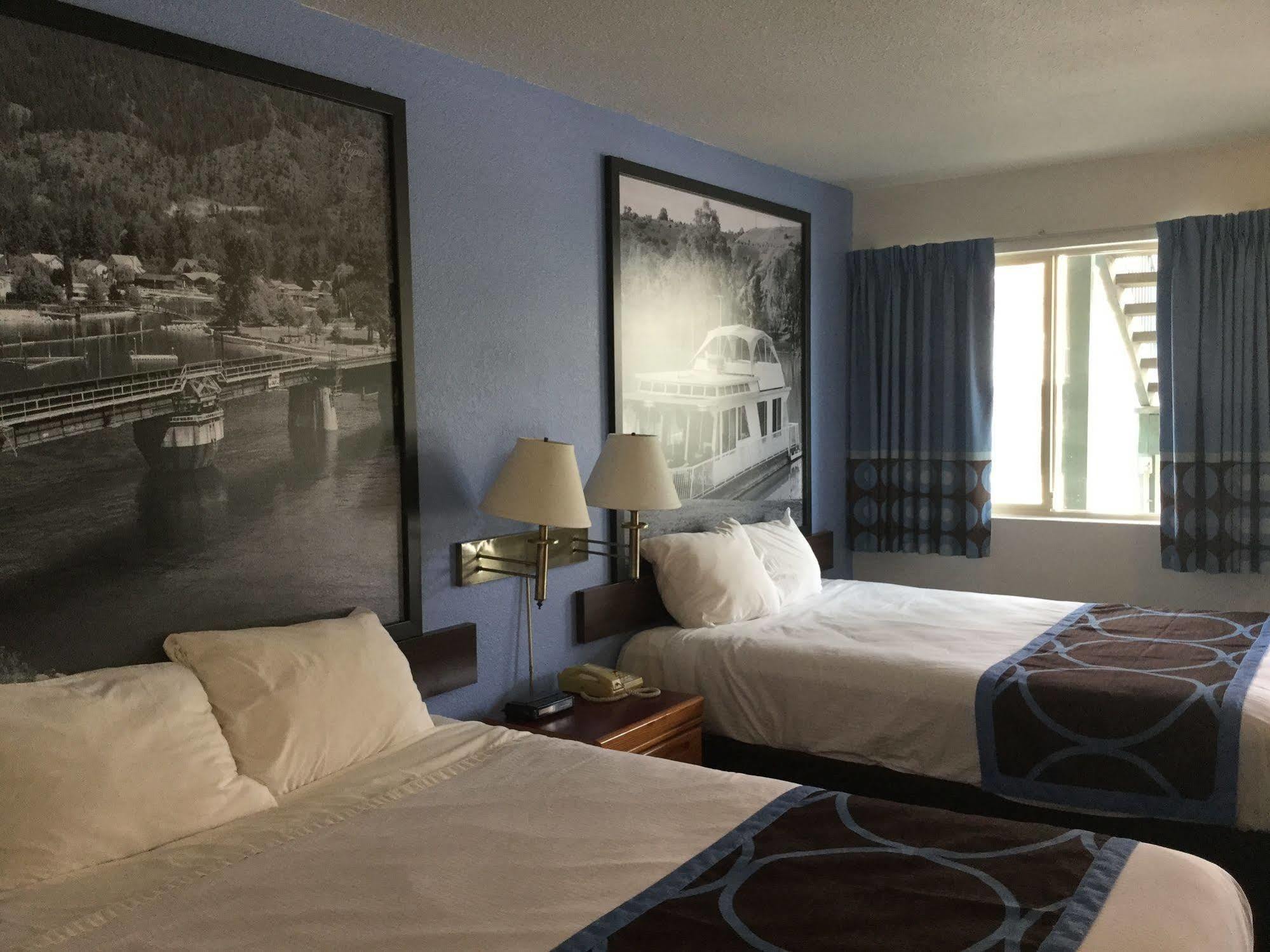 Hotel Super 8 By Wyndham Sicamous Exterior foto